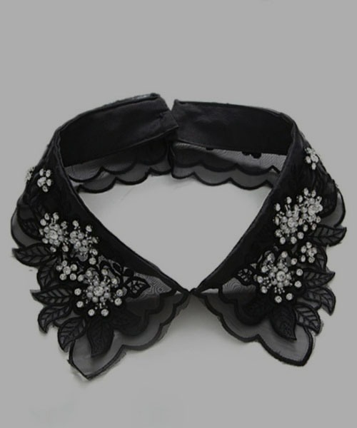 Mayree(メイリー)の「【resonance】シアー ビジューデザイン つけ襟【マルチウェイ】(付け襟・レディース・ブラック/ホワイト・FREE)」の14枚目の写真