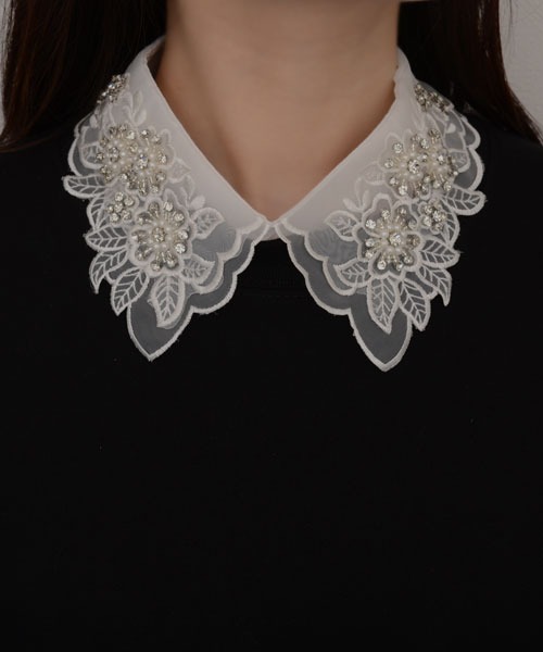 Mayree(メイリー)の「【resonance】シアー ビジューデザイン つけ襟【マルチウェイ】(付け襟・レディース・ブラック/ホワイト・FREE)」の3枚目の写真