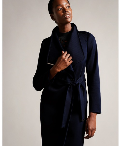 Ted Baker(テッドベーカー)の「ROSINA ラップスタイル トレンチコート(トレンチコート・レディース・ダークブルー・3/2/1/0)」の3枚目の写真