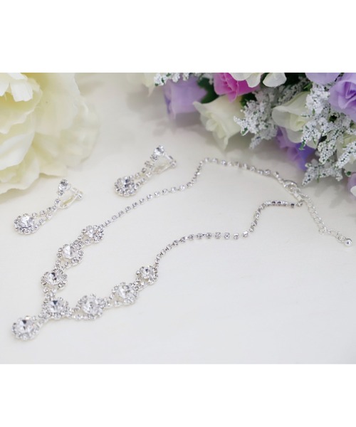 Cupid Heart（キューピッドハート）の「【Cupid Heart】結婚式アクセ！ビジューネックレス＋イアリングset（ネックレス・レディース・シルバー・MEDIUM）」の2枚目の写真