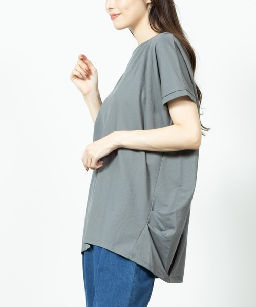 NAVY（ネイビー）の「SARARI 冷感サイドタック無地半袖Tシャツ（Tシャツ/カットソー・レディース・グレー/グリーン/ホワイト/グレイッシュベージュ/ブラック・フリー）」の14枚目の写真