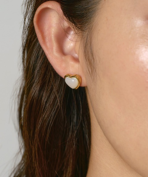 VATSURICA（バツリカ）の「〈VATSURICA〉金属アレルギー対応 / サージカルステンレス / ミニ ハート ピアス（ピアス（両耳用）・レディース・ホワイト/レッド・FREE）」の6枚目の写真