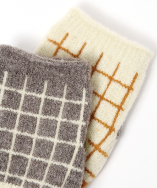 studio CLIP（スタディオクリップ）の「あったかニットハンドウォーマー（手袋・レディース・グレー/マスタード・FREE）」の8枚目の写真