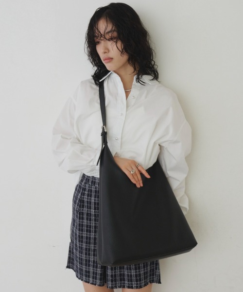 Aunt Marie's(アントマリーズ)の「ワンハンドルスクエアショルダー/トートバッグ(ショルダーバッグ・レディース・ピンク/アイボリー/ブラック・FREE)」の22枚目の写真