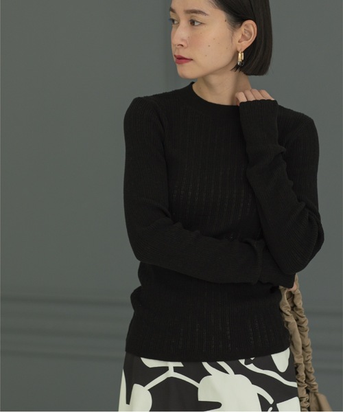 OPAQUE.CLIP（オペークドットクリップ）の「◆オーガニックコットン混シアーランダムリブニット【洗濯機洗い可】（ニット/セーター・レディース・ホワイト/ピンク系/グレー/ブラック/サックスブルー・36/38/40/42）」の3枚目の写真