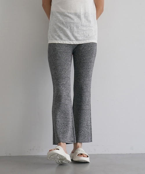 GANNI(ガニー)の「GANNI Merange Rib Cropped Pants(その他パンツ・レディース・ブラック・X-SMALL)」の3枚目の写真