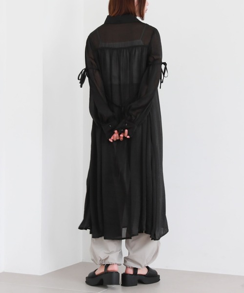 archives（アルシーヴ）の「リボンスリーブギャザーシャツワンピース（シャツワンピース・レディース・アイボリー/ブラック/グレー・MEDIUM）」の18枚目の写真