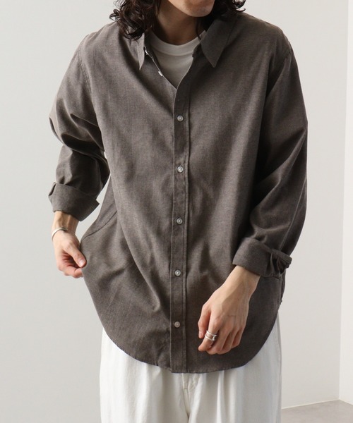 FUNALIVE(ファンアライブ)の「Fabric regular size shirt / 布帛レギュラーサイズシャツ unisex(シャツ/ブラウス・メンズ・ベージュ/チャコール/ネイビー×ホワイト/ホワイト/カーキ/サックスブルー/グレー×ホワイト・XL/M/L)」の4枚目の写真