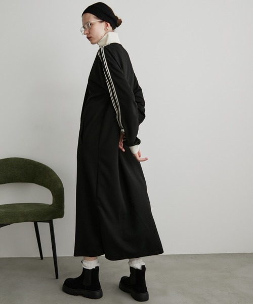 Auntie Rosa Holiday（アンティローザホリデー）の「ハーフジップトラックジャージワンピース（ワンピース・レディース・ナチュラル/ブラック・FREE）」の5枚目の写真