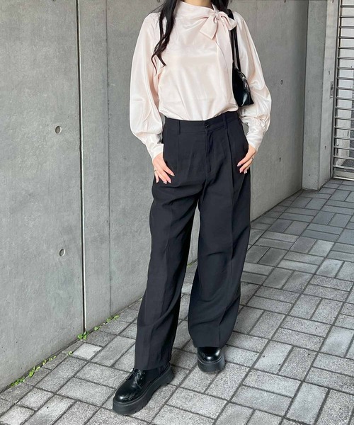 frunco(フランコ)の「サテンサイドボウタイブラウス(シャツ/ブラウス・レディース・ピンク/ホワイト・FREE)」の20枚目の写真