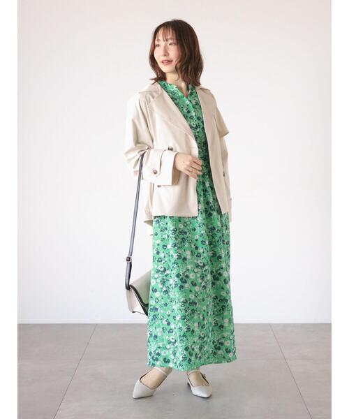 Te chichi TERRASSE（テチチテラス）の「スパンローンギャザーワンピース（ワンピース・レディース・ベージュ/オフホワイト/チャコールグレー/グリーン・F）」の4枚目の写真