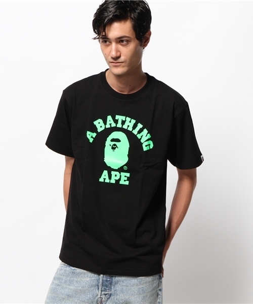 A BATHING APE（アベイシングエイプ）の「NEON COLLEGE TEE（Tシャツ/カットソー・メンズ・ホワイト系その他/ブラック系その他/ホワイト×グリーン/ブラック×グリーン/ブラック×ブルー/ホワイト×ブルー・X-LARGE/MEDIUM/LARGE/SMALL/XX-LARGE）」の6枚目の写真