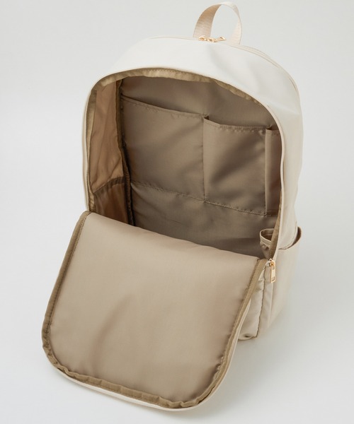 Honeys（ハニーズ）の「多収納スクエアリュック（バックパック/リュック・レディース・ブラック/アイボリー/ブラック系その他・FREE）」の4枚目の写真