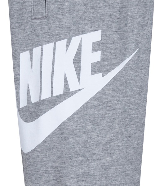 NIKE(ナイキ)の「【NIKE】NKN N NSW CLUB FT HBR JOGGER / ナイキ 左サイドロゴ ジョガーパンツ キッズ用(スウェットパンツ・キッズ・ブラック/グレー・110cm/105cm/120cm/115cm)」の14枚目の写真