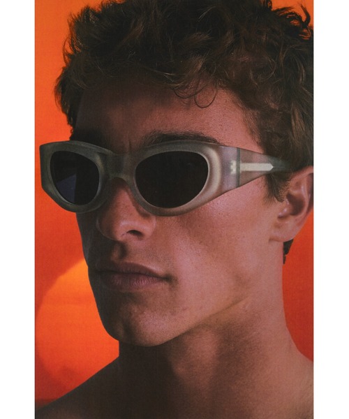 ERL（イーアールエル）の「UNISEX BRO SUNGLASSES PLASTIC（サングラス