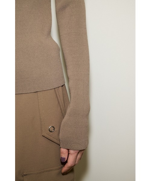 THROW by SLY(スローバイスライ)の「THROW FREE SEDUCTION HG TOPS フリー セダクション ハイゲージ トップス(ニット/セーター・レディース・ベージュ/ブラック・FREE)」の9枚目の写真