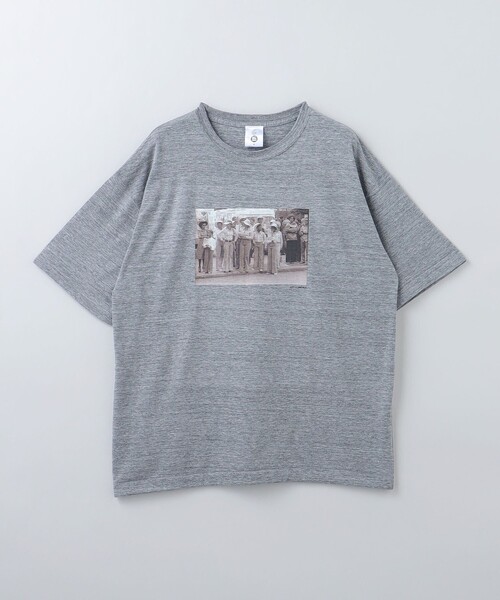 6（ロク）の「【別注】＜Caf? Royal Books × 6(ROKU)＞CHOIR Tシャツ（Tシャツ/カットソー・レディース・ライトグレー・M/L）」の1枚目の写真