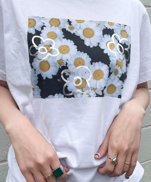 Casselini（キャセリーニ）の「【Casselini】EC限定 Foil daisy print s/s Tee designed by Casselini（Tシャツ/カットソー・レディース・ホワイト/ブラック・M/S）」の10枚目の写真