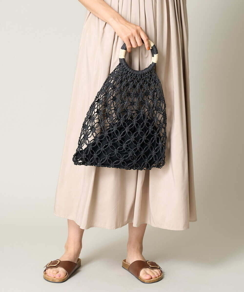 a.v.v（アーヴェヴェ）の「ペーパーメッシュバッグ（かごバッグ・レディース・ブラック/アイボリー/ベージュ・38）」の16枚目の写真