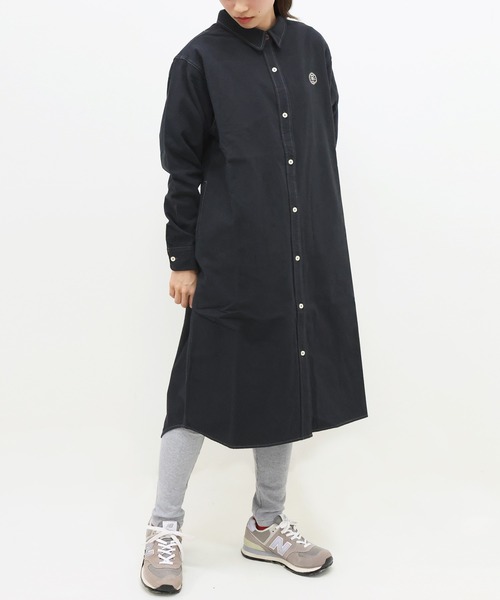 KRIFF MAYER（クリフメイヤー）の「ビエラ無地シャツワンピ（ワンピース・レディース・オリーブ/ナチュラル/カラフル/ベージュ/チャコール・LARGE/MEDIUM）」の2枚目の写真