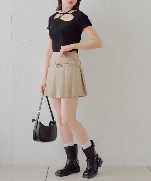 Chico（チコ）の「【新色追加】ローウエストベルト付プリーツスカート（スカート・レディース・ブラック/ベージュ系その他2/グレー系その他2/ベージュ/グレー系その他/グレー系その他3・FREE）」の15枚目の写真