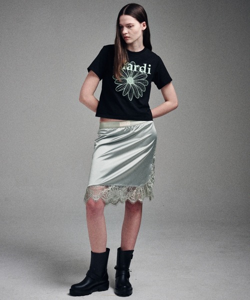 Mardi Mercredi（マルディメクルディ）の「SLIM TSHIRT FLOWERMARDI / スリム Tシャツ フラワーマルディ（Tシャツ/カットソー・レディース・ブラック系その他/ホワイト×ネイビー/ネイビー系1/グレー系その他・FREE）」の22枚目の写真