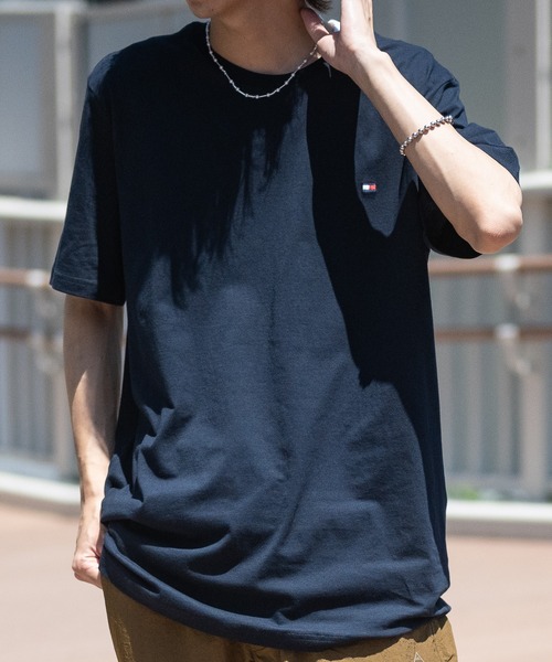 TOMMY HILFIGER（トミーヒルフィガー）の「【D】〔TOMMY HILFIGER〕ワンポイント フラッグ刺繍 クルーネックTシャツ  CORE FLAG CREW NECK TEE（Tシャツ/カットソー・メンズ・ブラック/ヘザーグレー/ホワイト/ネイビー・SMALL/MEDIUM/LARGE）」の4枚目の写真