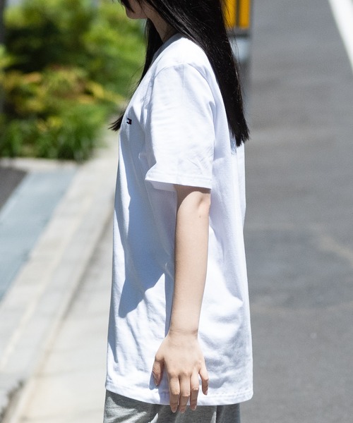 TOMMY HILFIGER（トミーヒルフィガー）の「【D】〔TOMMY HILFIGER〕ワンポイント フラッグ刺繍 クルーネックTシャツ  CORE FLAG CREW NECK TEE（Tシャツ/カットソー・メンズ・ブラック/ヘザーグレー/ホワイト/ネイビー・SMALL/MEDIUM/LARGE）」の15枚目の写真