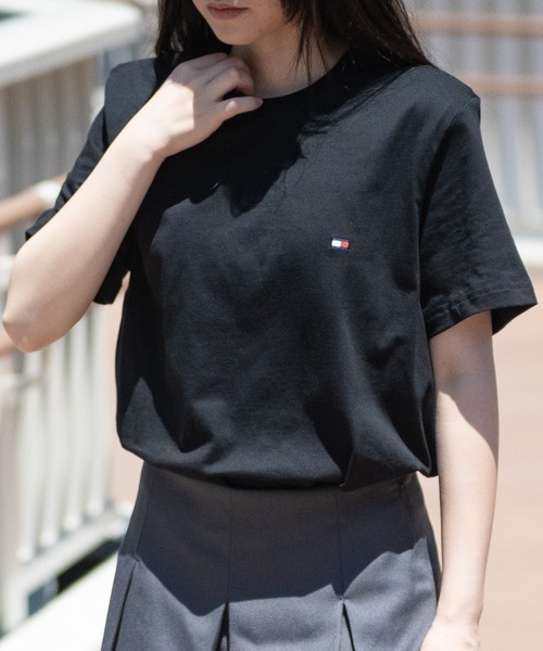 TOMMY HILFIGER（トミーヒルフィガー）の「【D】〔TOMMY HILFIGER〕ワンポイント フラッグ刺繍 クルーネックTシャツ  CORE FLAG CREW NECK TEE（Tシャツ/カットソー・メンズ・ブラック/ヘザーグレー/ホワイト/ネイビー・SMALL/MEDIUM/LARGE）」の20枚目の写真