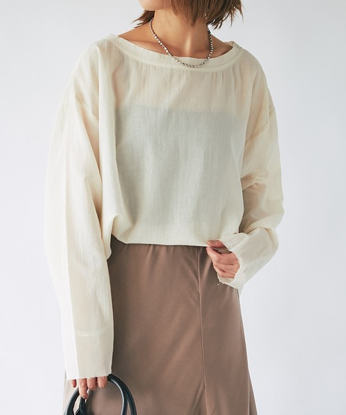 un dix cors（アンディコール）の「《コーデの幅を広げる》ルーズネックシアープルオーバー（シャツ/ブラウス・レディース・チャコールグレー/カーキ/アイボリー・FREE）」の2枚目の写真