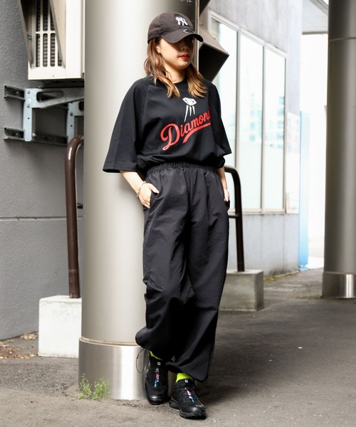 ZIP FIVE(ジップファイブ)の「【ZIP FIVE】【DIAMOND】 チームロゴ風 ビッグシルエット ラグラン 半袖プリント Tシャツ(Tシャツ/カットソー・メンズ・ホワイト/オートミール/ブラック/ホワイト×ブラック/ブルー/アイボリー系・MEDIUM/LARGE/X-LARGE)」の19枚目の写真