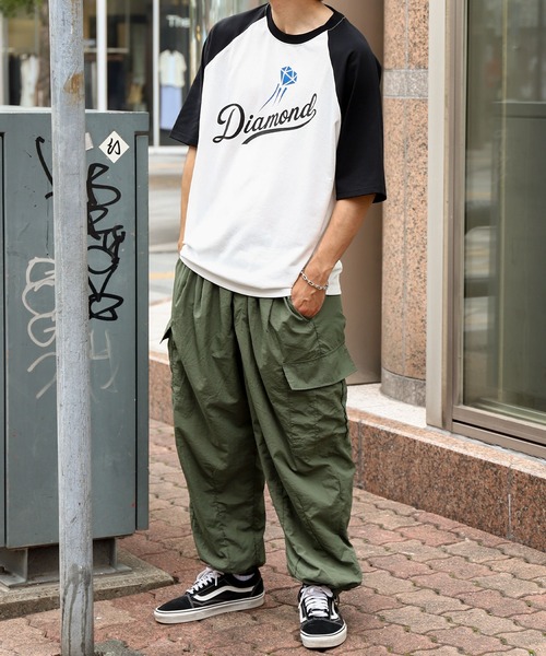 ZIP FIVE(ジップファイブ)の「【ZIP FIVE】【DIAMOND】 チームロゴ風 ビッグシルエット ラグラン 半袖プリント Tシャツ(Tシャツ/カットソー・メンズ・ホワイト/オートミール/ブラック/ホワイト×ブラック/ブルー/アイボリー系・MEDIUM/LARGE/X-LARGE)」の12枚目の写真