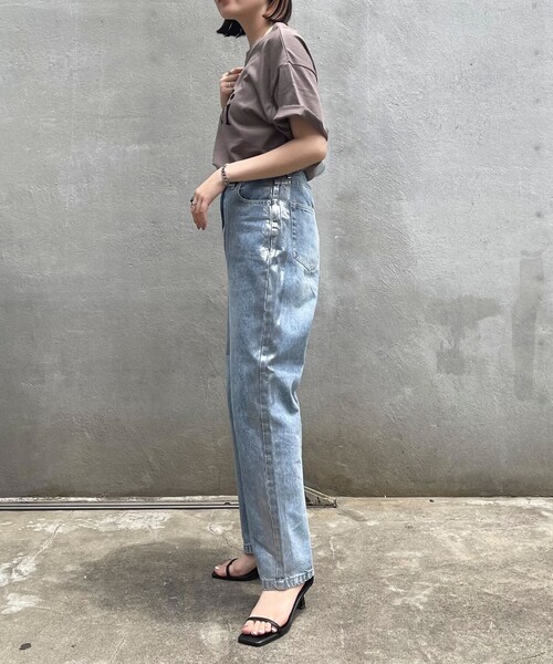 fredy emue（フレディエミュ）の「箔プリントラインデニムパンツ（デニムパンツ・レディース・グレイッシュブルー・38/36）」の16枚目の写真