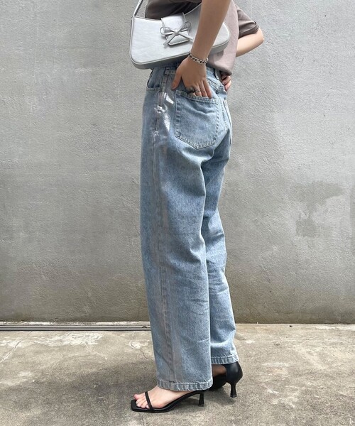 fredy emue（フレディエミュ）の「箔プリントラインデニムパンツ