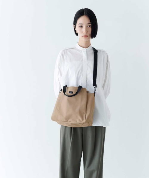 STANDARD SUPPLY（スタンダードサプライ）の「スタンダードサプライ / SIMPLICITY シンプリシティ / 2WAY FOLD TOTE  2ウェイフォールドトート（トートバッグ・レディース・ブラック/ダークパープル/チャコールグレー/ブルー/モカ/サンドベージュ/マスタード/グリーン/ダークネイビー/レッド/グレー・FREE）」の16枚目の写真