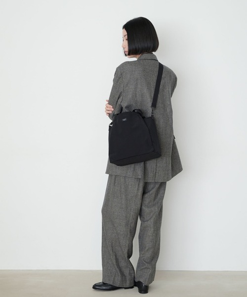 STANDARD SUPPLY(スタンダードサプライ)の「スタンダードサプライ / SIMPLICITY シンプリシティ / 2WAY FOLD TOTE 2ウェイフォールドトート(トートバッグ・レディース・ブラック/ダークパープル/チャコールグレー/ブルー/モカ/サンドベージュ/マスタード/グリーン/ダークネイビー/レッド/グレー・FREE)」の13枚目の写真