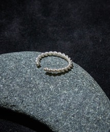 IVXLCDM（アイヴィーエックスエルシーディエム）の「IVXLCDM アイブイエックスエルシーディーエム / TWIST EAR CUFF (M) / ツイストイヤーカフエム / IVX-A590-SV（イヤーカフ）」