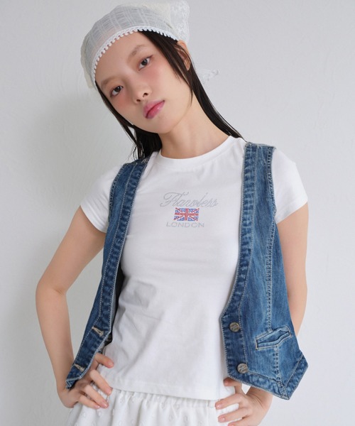 FCMM（エフシーエムエム）の「FLAG RHINESTONE CROP TEE/フラッグラインストーンクロップT（Tシャツ/カットソー・レディース・ホワイト/ネイビー/グレー・MEDIUM/SMALL）」の10枚目の写真