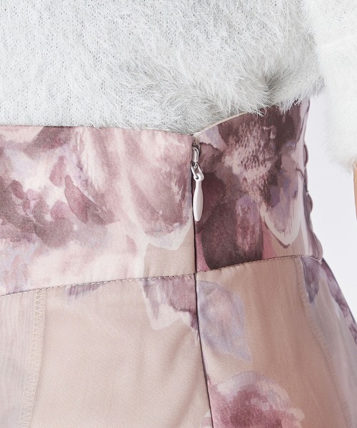 LAISSE PASSE(レッセパッセ)の「クラシカルフラワープリントスカート(スカート・レディース・ダークグレー/ライトベージュ・SMALL/MEDIUM)」の8枚目の写真