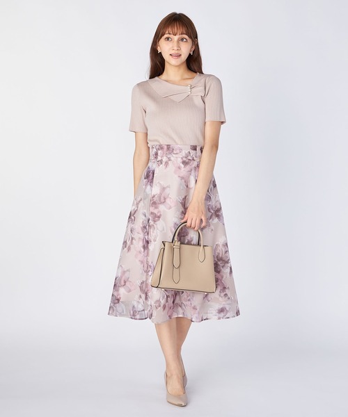 LAISSE PASSE(レッセパッセ)の「クラシカルフラワープリントスカート(スカート・レディース・ダークグレー/ライトベージュ・SMALL/MEDIUM)」の15枚目の写真