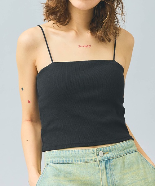 coca(coca)(コカ)の「カップ付きショート丈リブキャミソール(キャミソール・レディース・ライトベージュ/ブラック・L/S/M)」の1枚目の写真