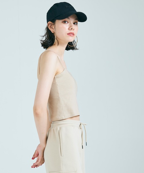 coca(coca)(コカ)の「カップ付きショート丈リブキャミソール(キャミソール・レディース・ライトベージュ/ブラック・L/S/M)」の11枚目の写真