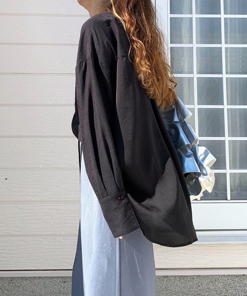 Q（キュー）の「スエードタッチオーバーシャツ（シャツ/ブラウス・レディース・ブラック/ベージュ・MEDIUM）」の6枚目の写真