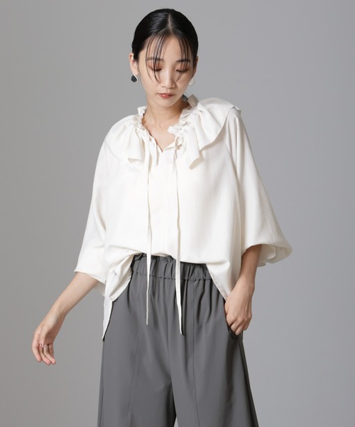 NANO universe（ナノユニバース）の「Wフリルリボンブラウス（シャツ