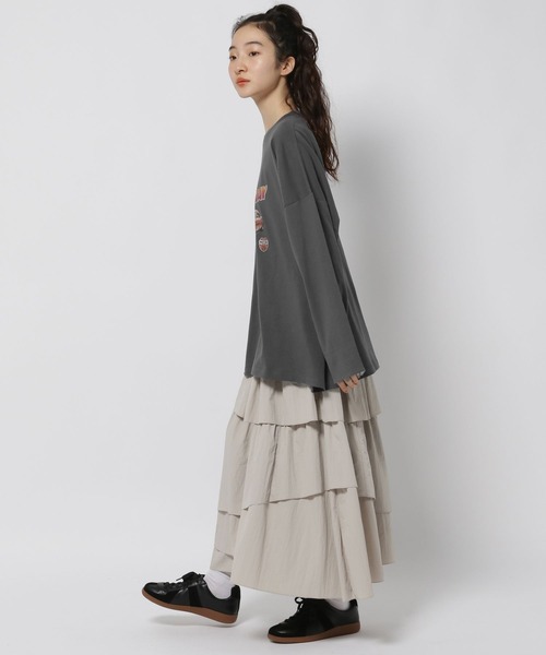niko and...(ニコアンド)の「Classic Vehicles Tシャツ(Tシャツ/カットソー・レディース・ベージュ/チャコール/ナチュラル・FREE)」の5枚目の写真