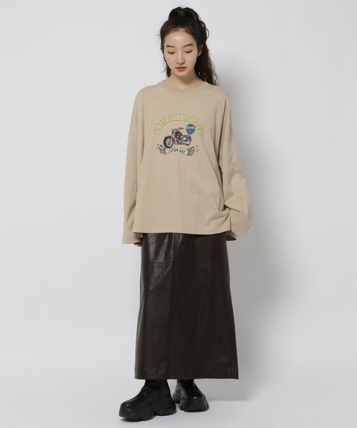 niko and...(ニコアンド)の「Classic Vehicles Tシャツ(Tシャツ/カットソー・レディース・ベージュ/チャコール/ナチュラル・FREE)」の10枚目の写真