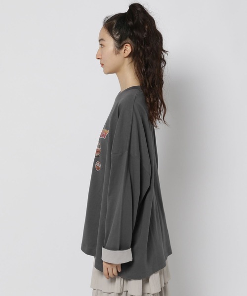 niko and...(ニコアンド)の「Classic Vehicles Tシャツ(Tシャツ/カットソー・レディース・ベージュ/チャコール/ナチュラル・FREE)」の14枚目の写真
