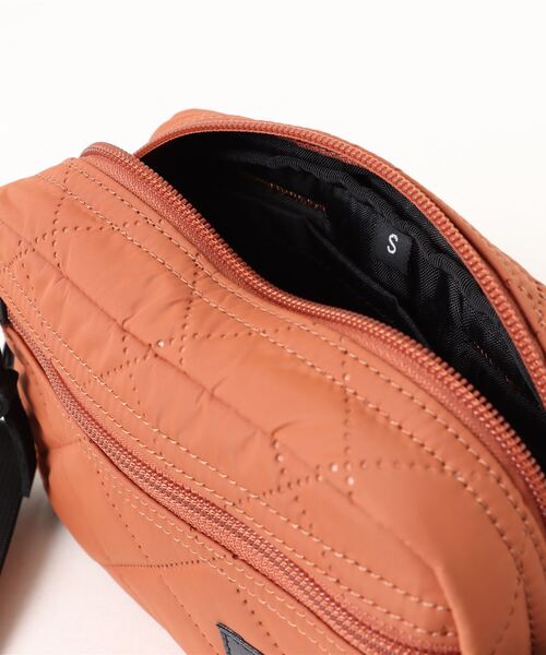 【GREGORY/グレゴリー】 パデッドショルダーポーチS ブラウンキルテッド（ショルダーバッグ）｜GREGORY（グレゴリー）
