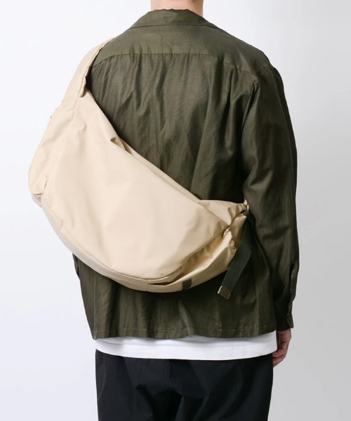 master-piece(マスターピース)の「【master-piece /マスターピース】 Ark SHOULDER BAG(ショルダーバッグ・メンズ・カーキ/ターコイズブルー/ベージュ/ネイビー/キャメル/ブラック・FREE)」の8枚目の写真