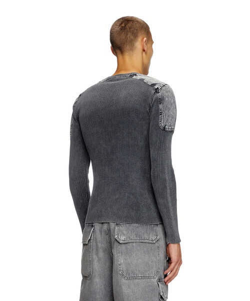 DIESEL（ディーゼル）の「メンズ プルオーバーコットンニット K-MARTIN（ニット/セーター・メンズ・グレー/ブルー系その他・MEDIUM/LARGE/X-LARGE/SMALL/X-SMALL/XX-LARGE）」の3枚目の写真